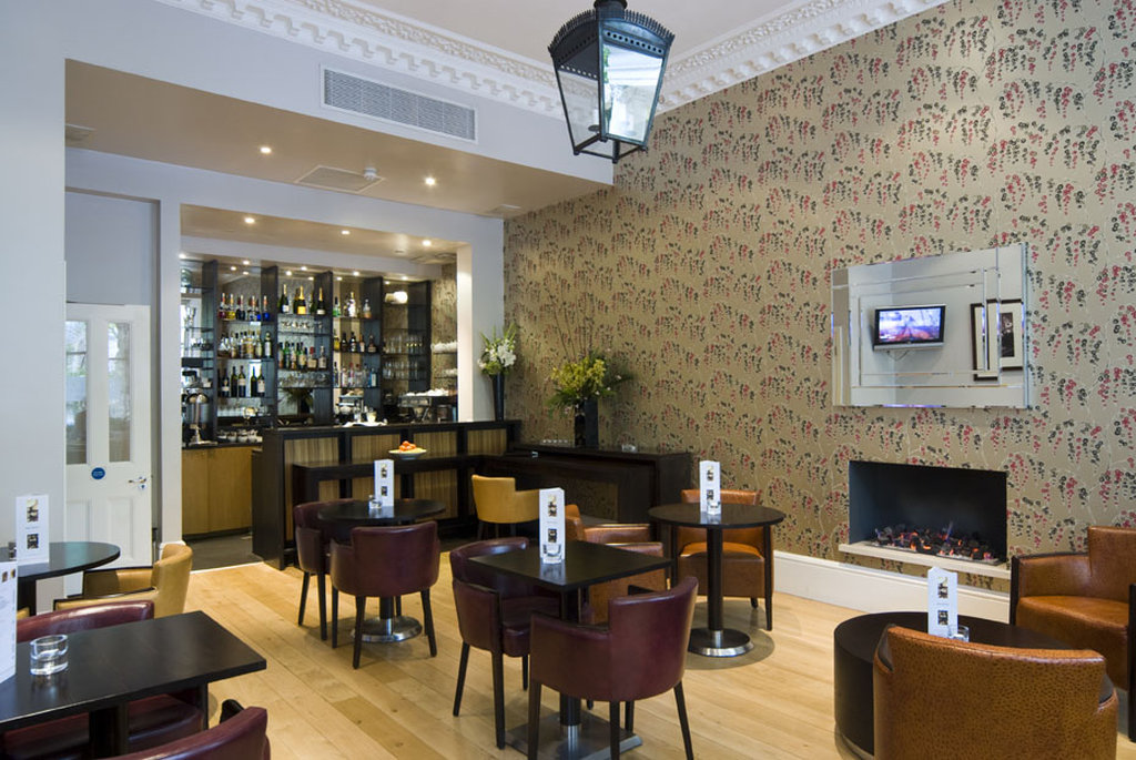 54 QUEENS GATE HOTEL