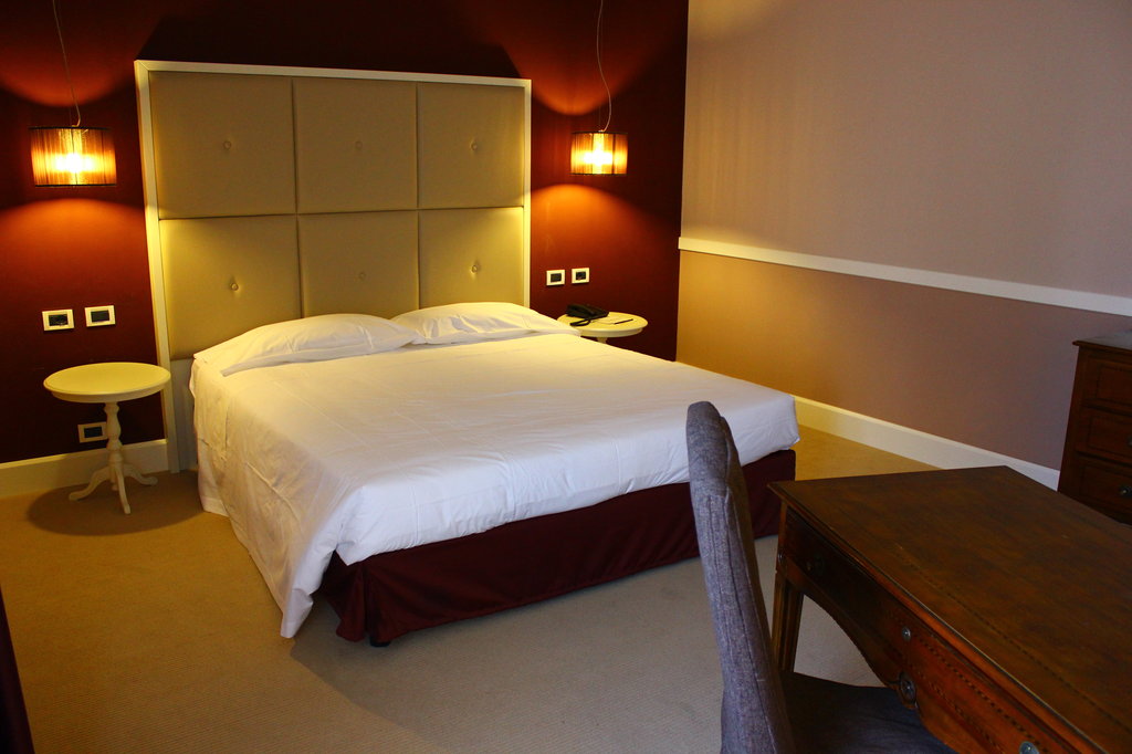 BLUE DREAM HOTEL