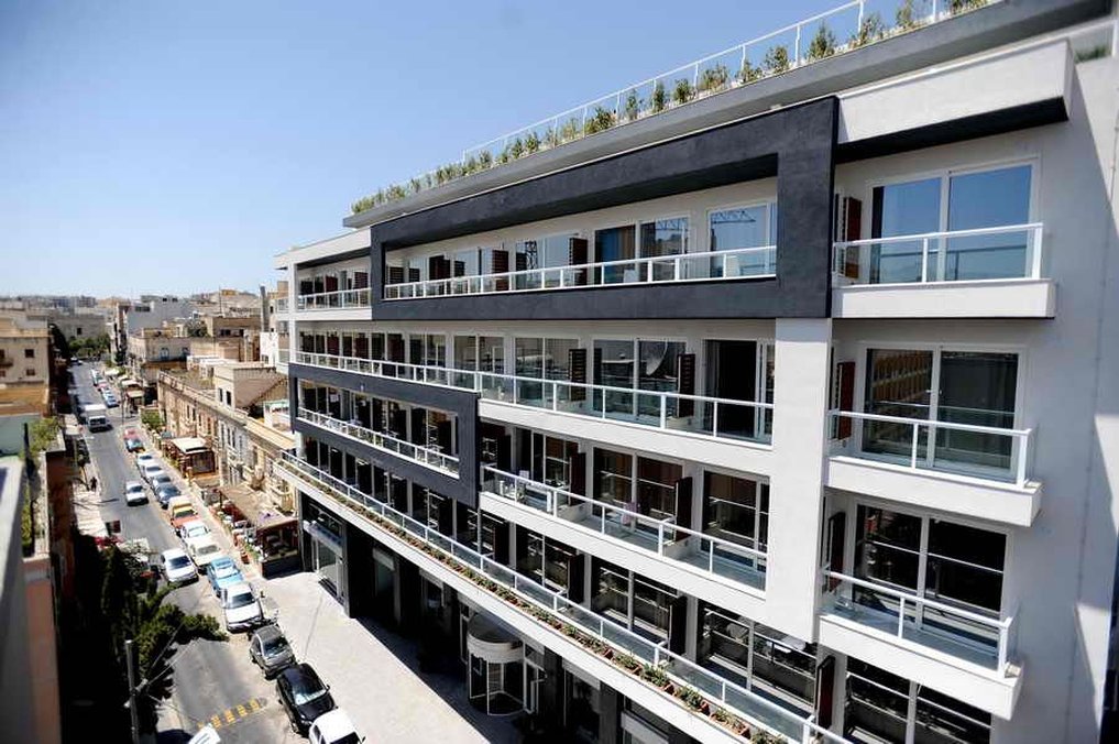 THE GEORGE URBAN BOUTIQUE HOTEL