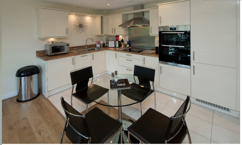 HOF APTS FARNBOROUGH