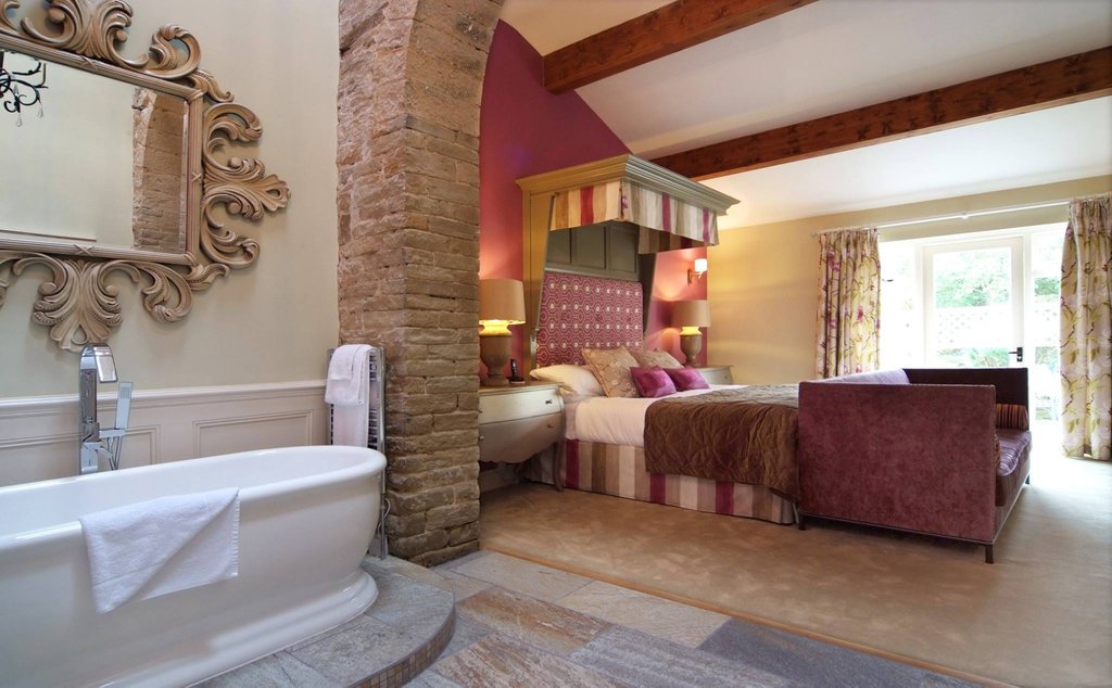 SHIBDEN MILL INN