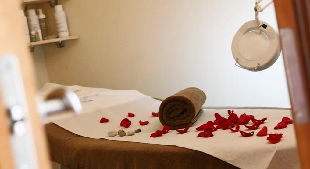 Hotel More