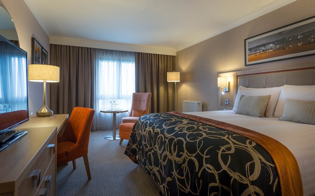 CLAYTON HOTEL LEOPARDSTOWN