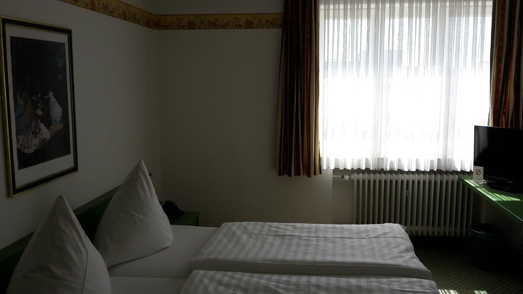 City Hotel