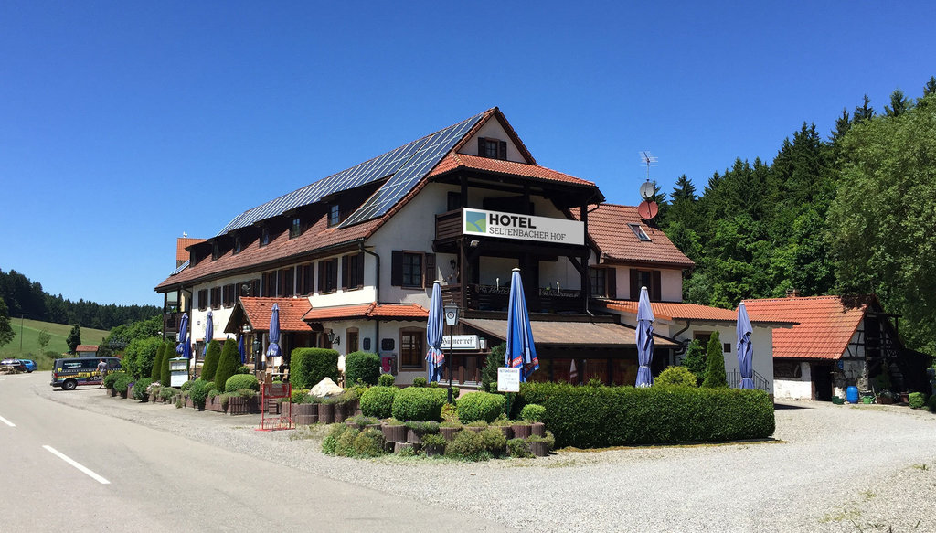 Huehnerhof Landhotel