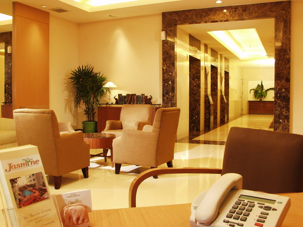 Jasmine City Hotel formerly Jasmine Executive Suites