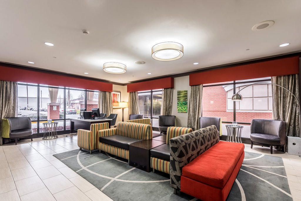 HOLIDAY INN DOWNTOWN