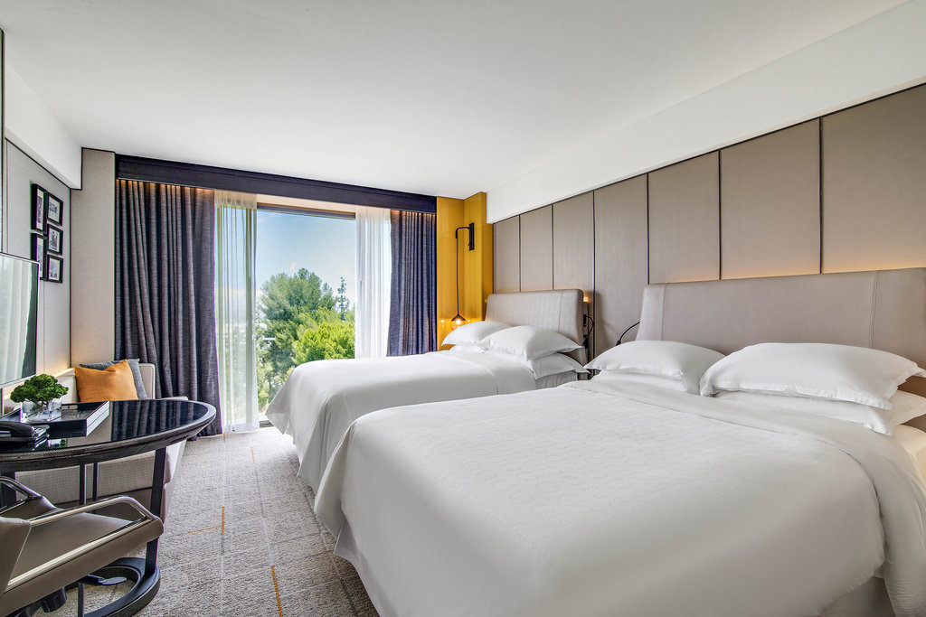 Sheraton Universal Hotel