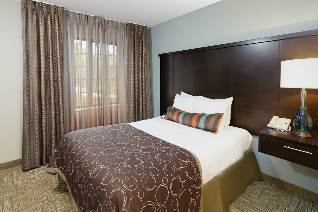 Staybridge Suites CHICAGO -- GLENVIEW