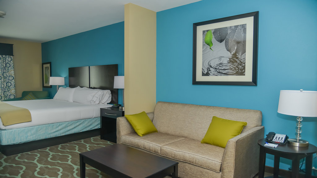 HOLIDAY INN EXP STES CUERO