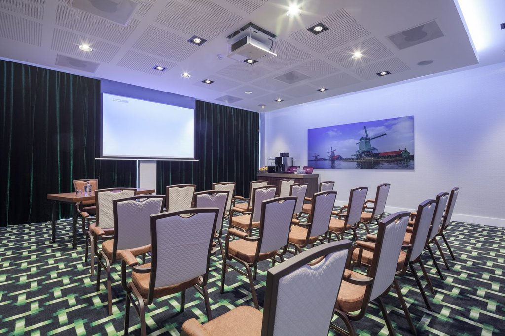 VAN DER VALK HOTEL OOSTZAAN