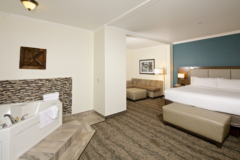 Holiday Inn Express & Suites PASO ROBLES