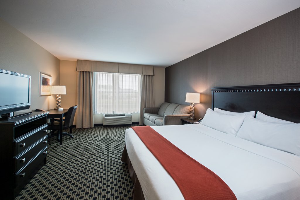 Holiday Inn Express & Suites GREEN BAY EAST