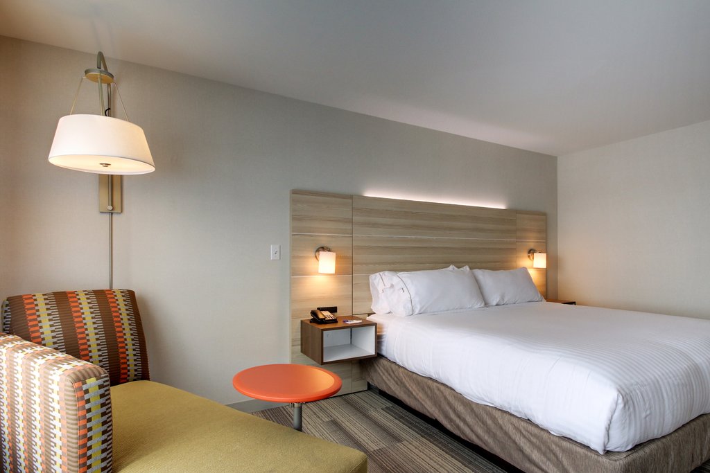 HOLIDAY INN EXP STES GALESBURG