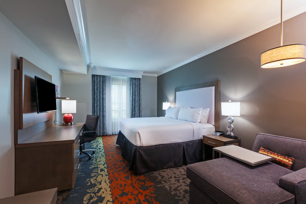 HOLIDAY INN NE - BUSH AIRPORT AREA