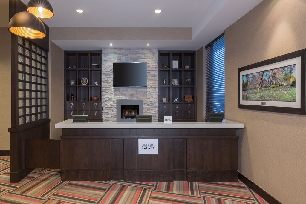 Four Points by Sheraton Niagara Falls Fallsview
