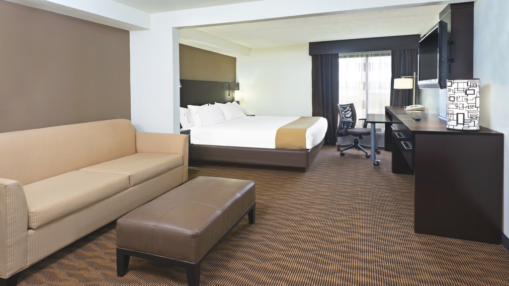 Holiday Inn Express & Suites COLBY