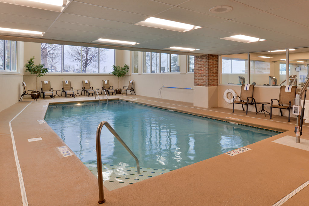HOLIDAY INN HTL STE OVERLAND