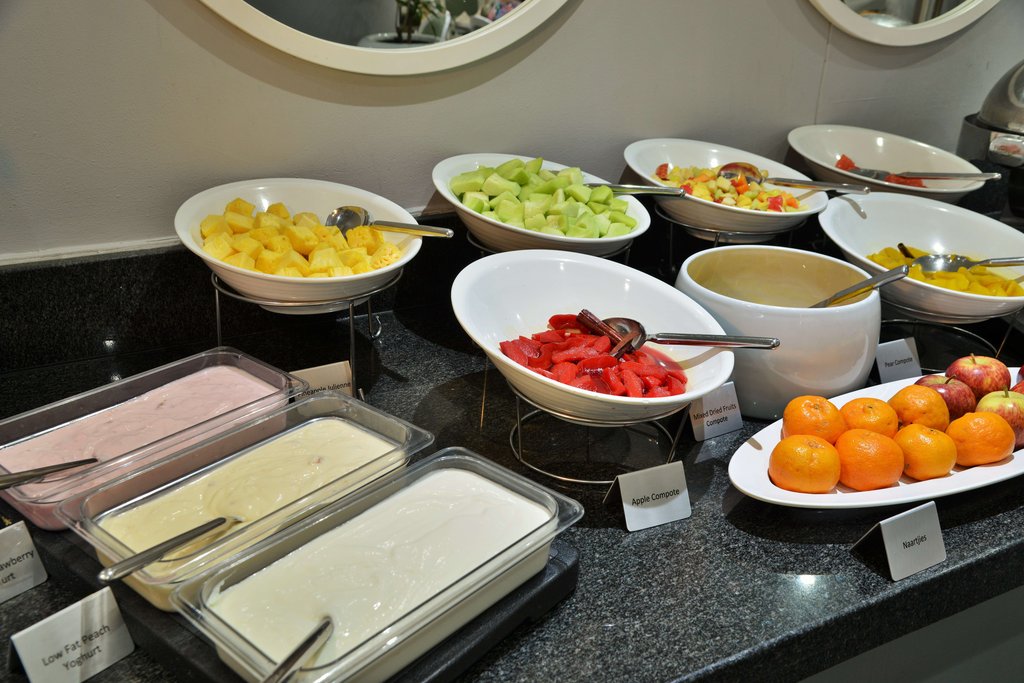 HOLIDAY INN AIRPORT