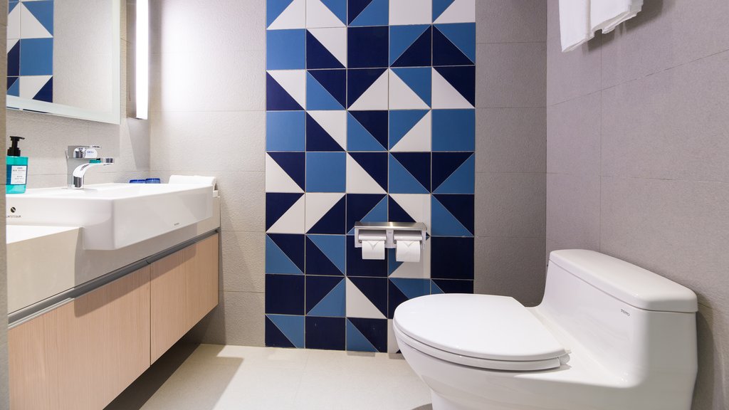 HOLIDAY INN EXP FENGCHIA