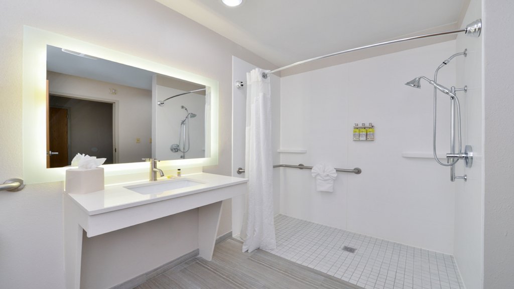 Holiday Inn Express & Suites LA PLACE
