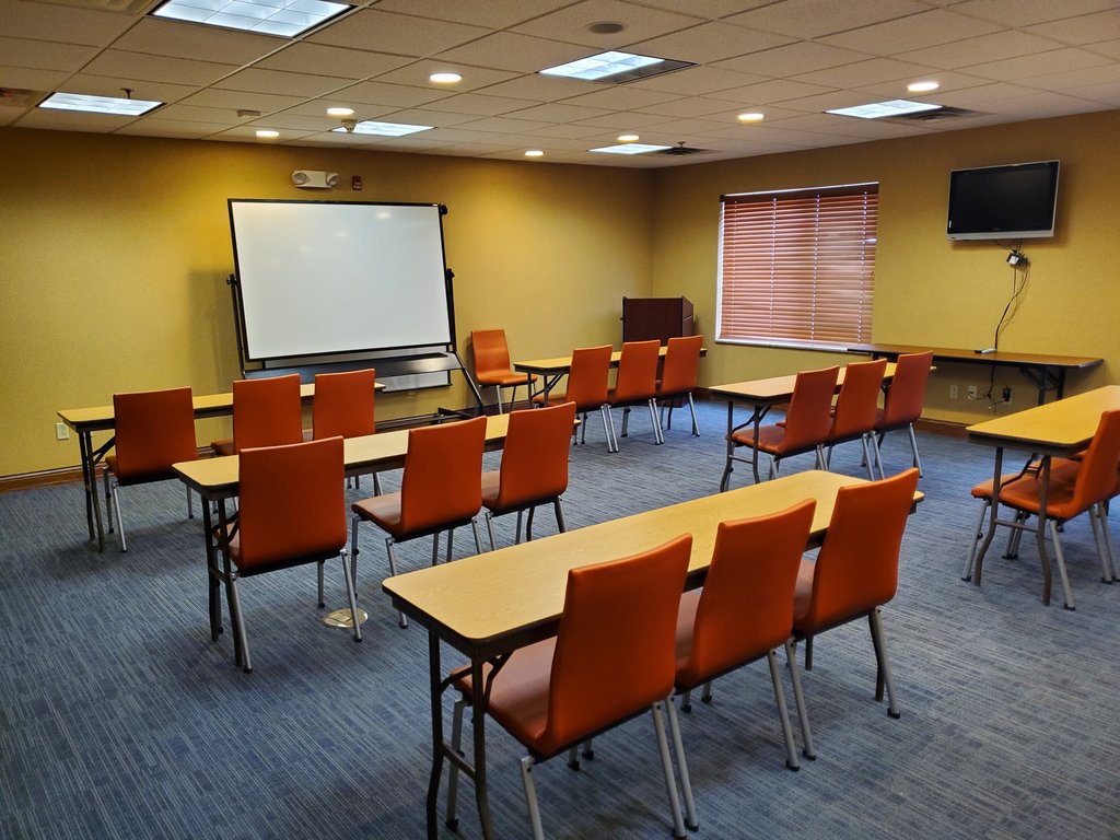 Holiday Inn Express & Suites MATTOON