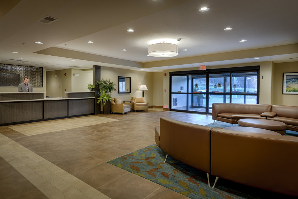 CANDLEWOOD SUITES LAKEVILLE I-35