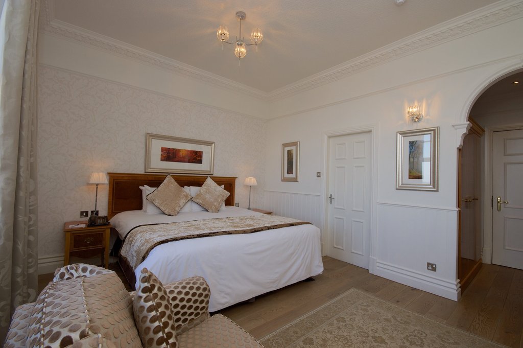 ALDERLEY EDGE HOTEL