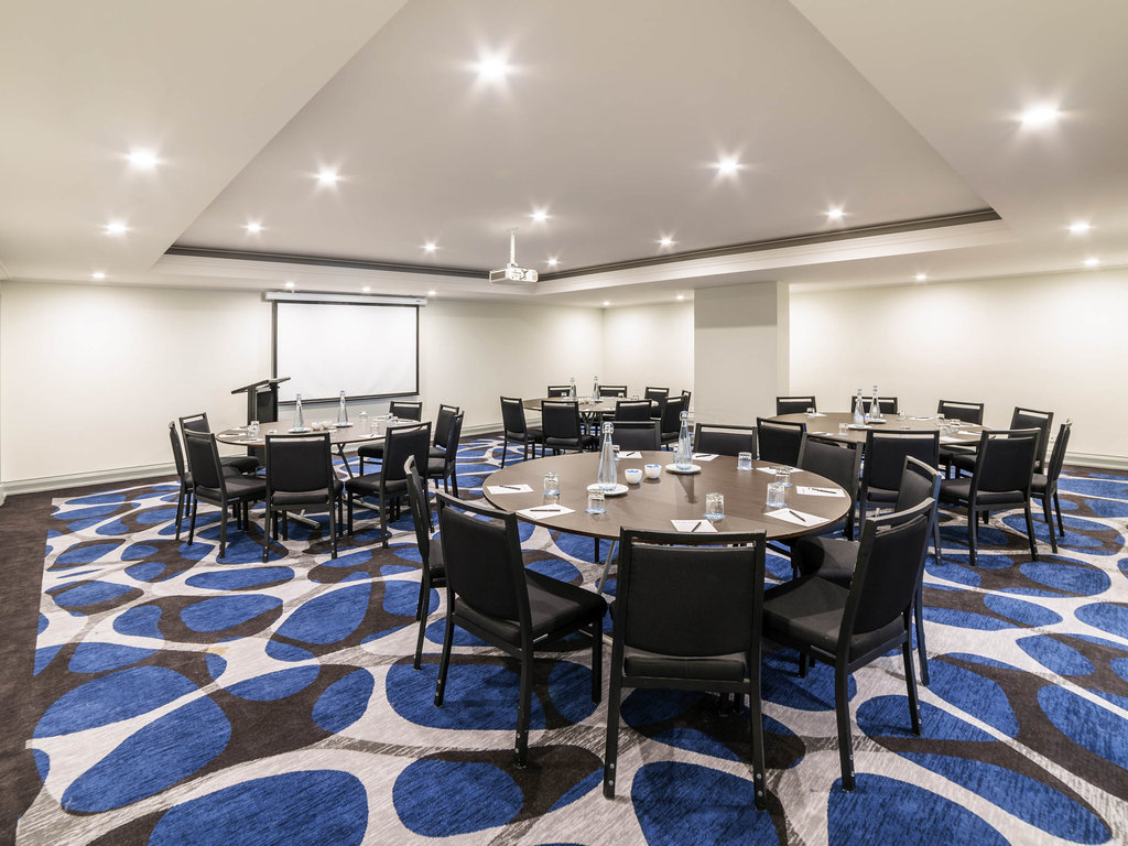 Pullman Cairns International