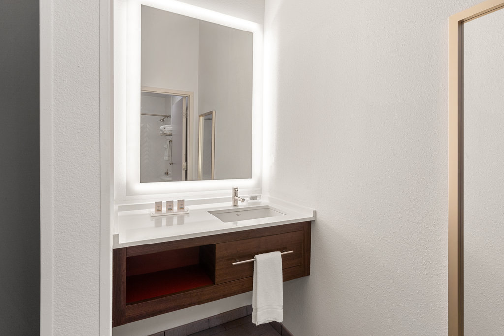 HOLIDAY INN STES BOTHELL