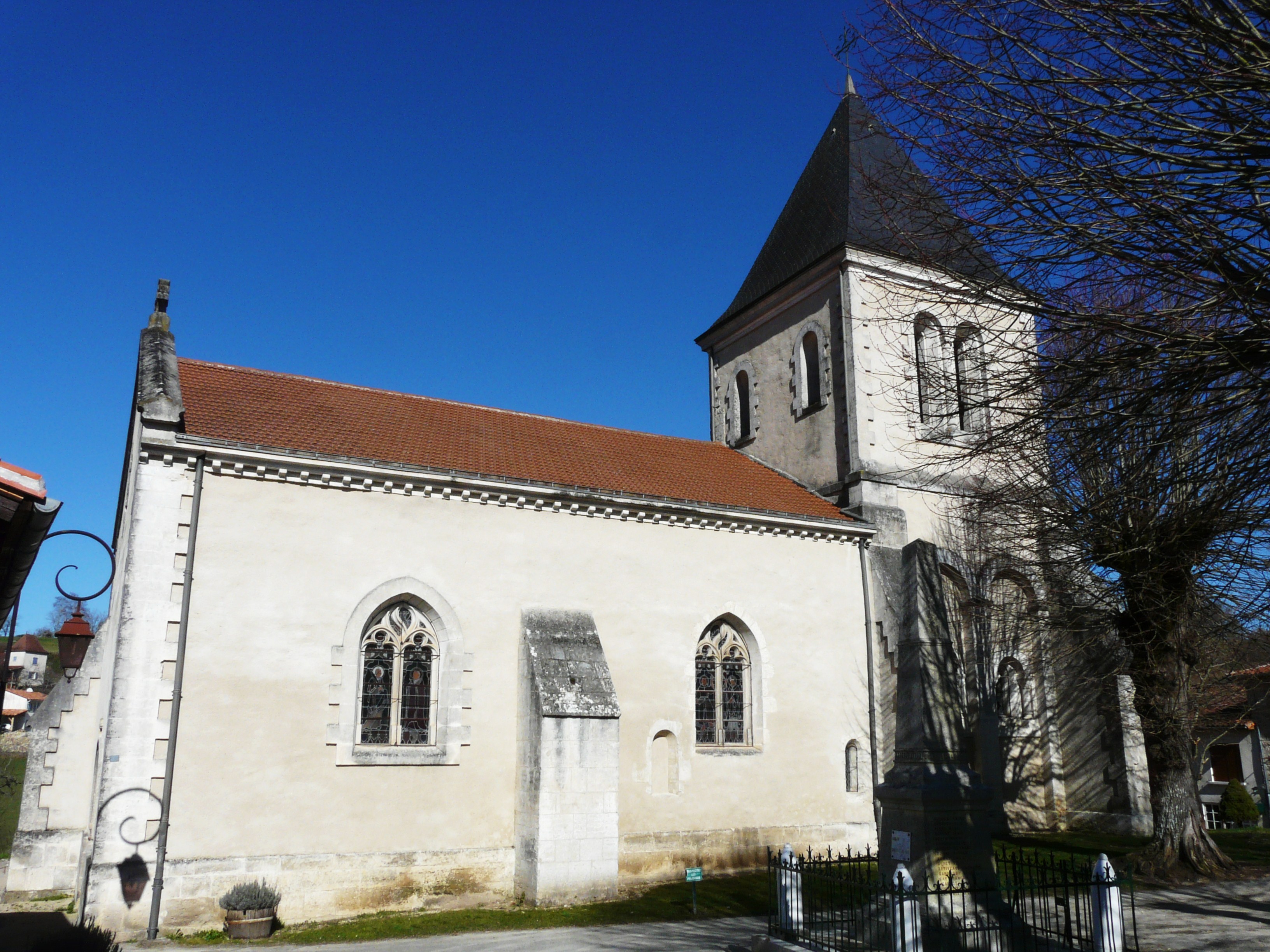 Holiday rentals Biras