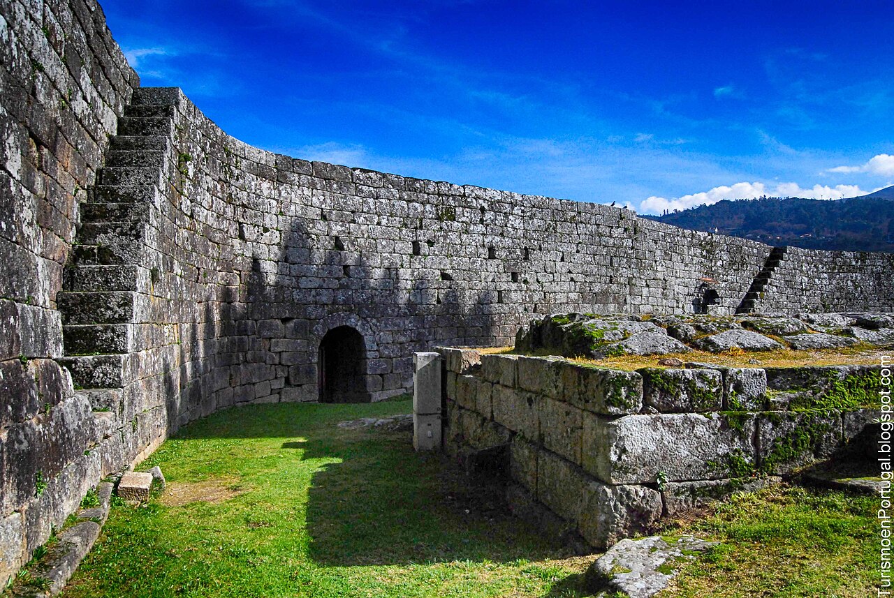 Holiday rentals Melgaço