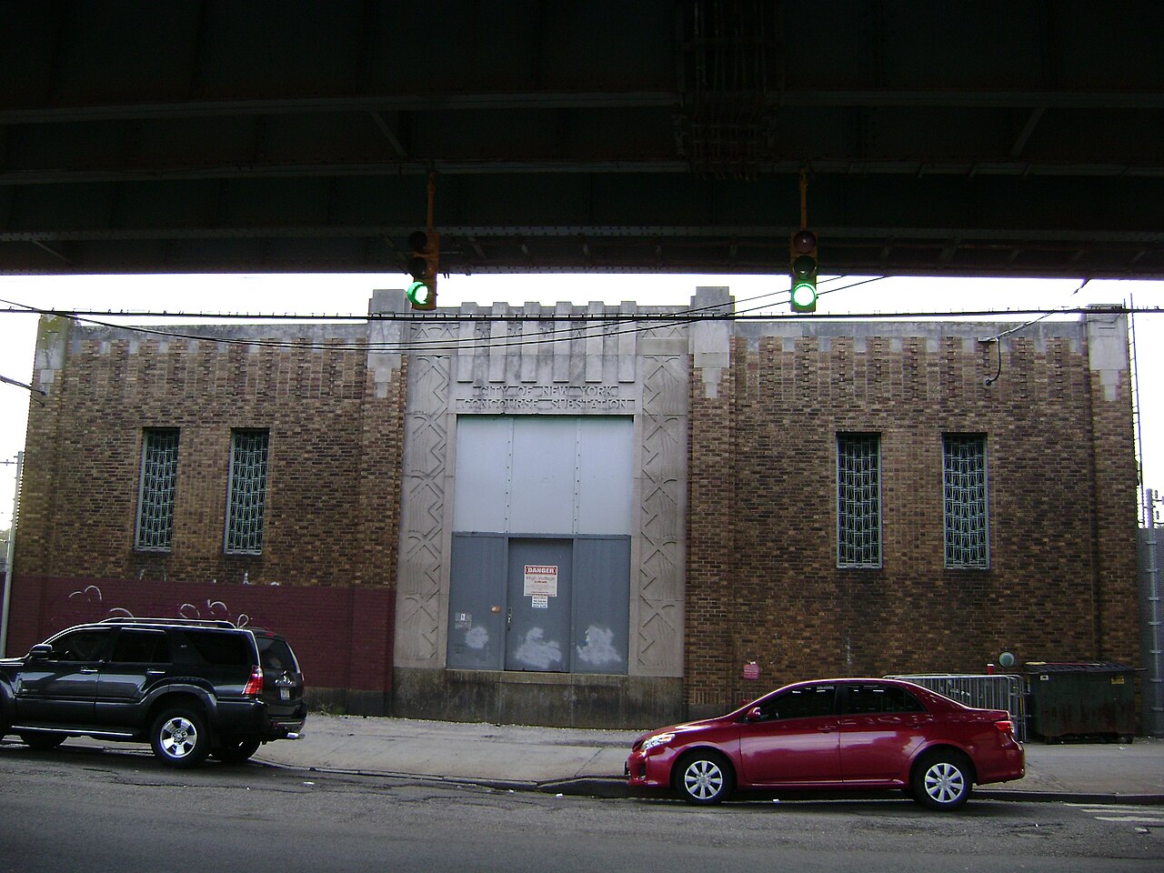 Hotels in Kings Bridge