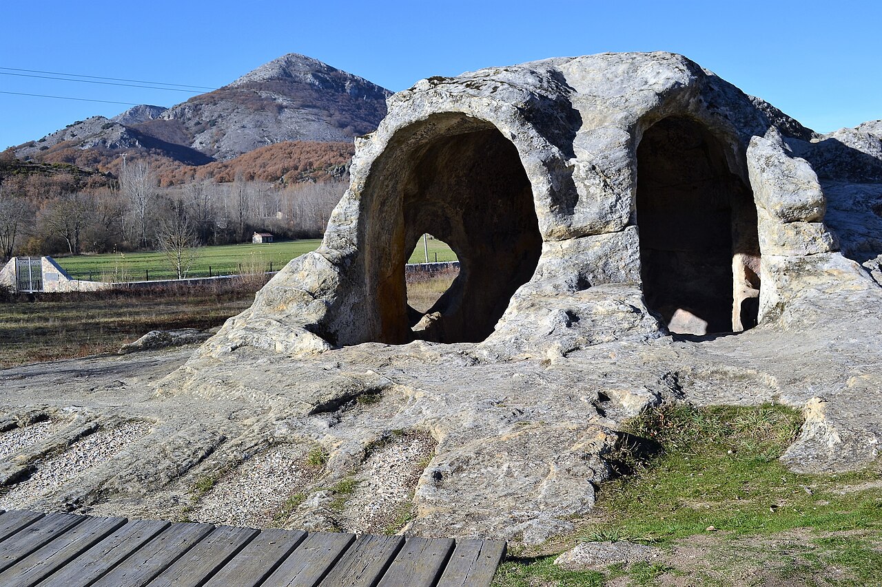 Holiday rentals Cervera de Pisuerga