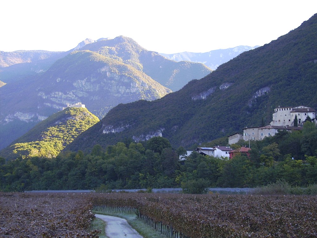 Holiday rentals Calliano
